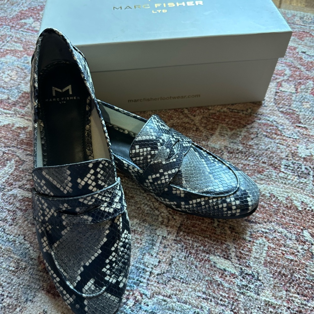 Marc Fisher Snake Skin Pattern Flats - image 3